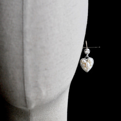 Silver925　淡水真珠と白銀のハートのピアス 7枚目の画像