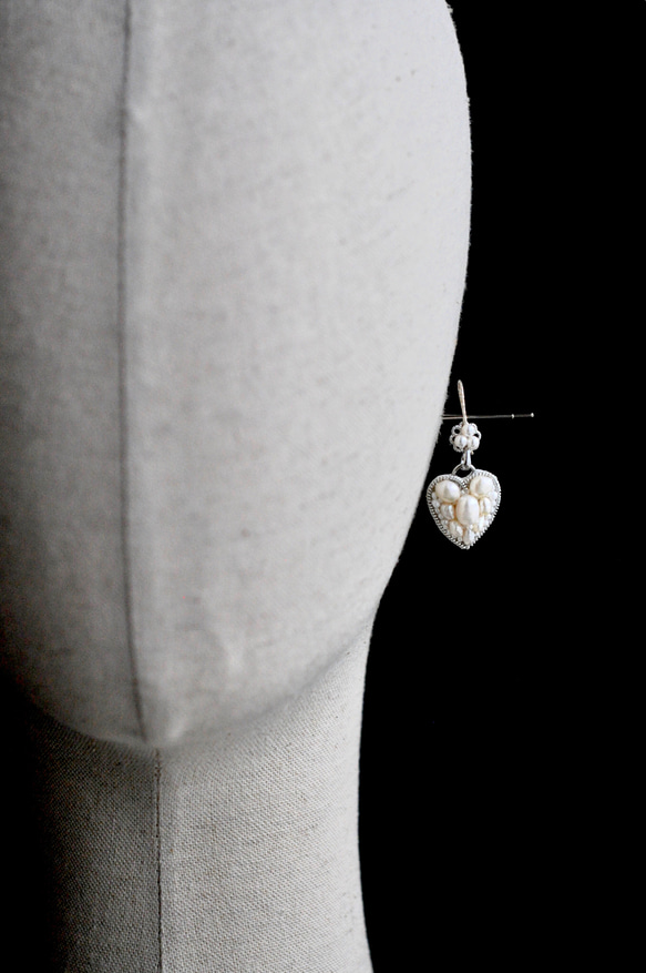 Silver925　淡水真珠と白銀のハートのピアス 7枚目の画像