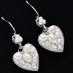 Silver925　淡水真珠と白銀のハートのピアス 4枚目の画像