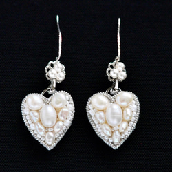 Silver925　淡水真珠と白銀のハートのピアス 2枚目の画像