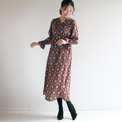 大人気ワンピの新柄登場【レトロモダン】ロング丈ジョーゼットワンピース♥ 2枚目の画像