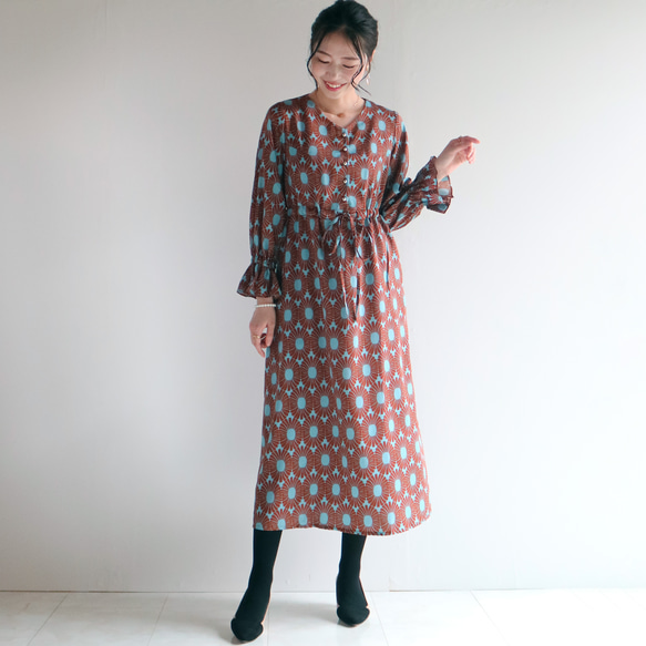 大人気ワンピの新柄登場【レトロモダン】ロング丈ジョーゼットワンピース♥ 1枚目の画像