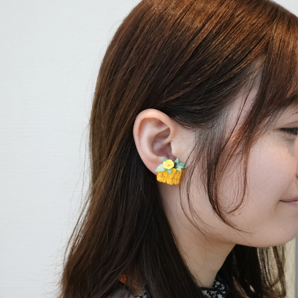 つまみ細工「カボチャ（ペポカボチャ）のピアス・イヤリング」～にしみのおやさいクレヨン～ 3枚目の画像