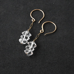 ☆SALE】ルビーインゾイサイトアシンメトリーピアス・イヤリング変更可