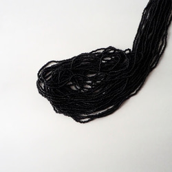 チェコ製 シードビーズ(16/0) ブラック #PE03-BK / リュネビル刺繍 ビーズ刺繍 糸通し 1枚目の画像