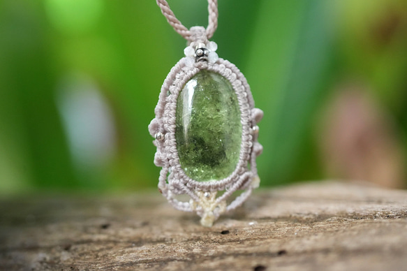 緑の軌跡☆ツァボライト☆グリーンガーネット マクラメネックレス2080