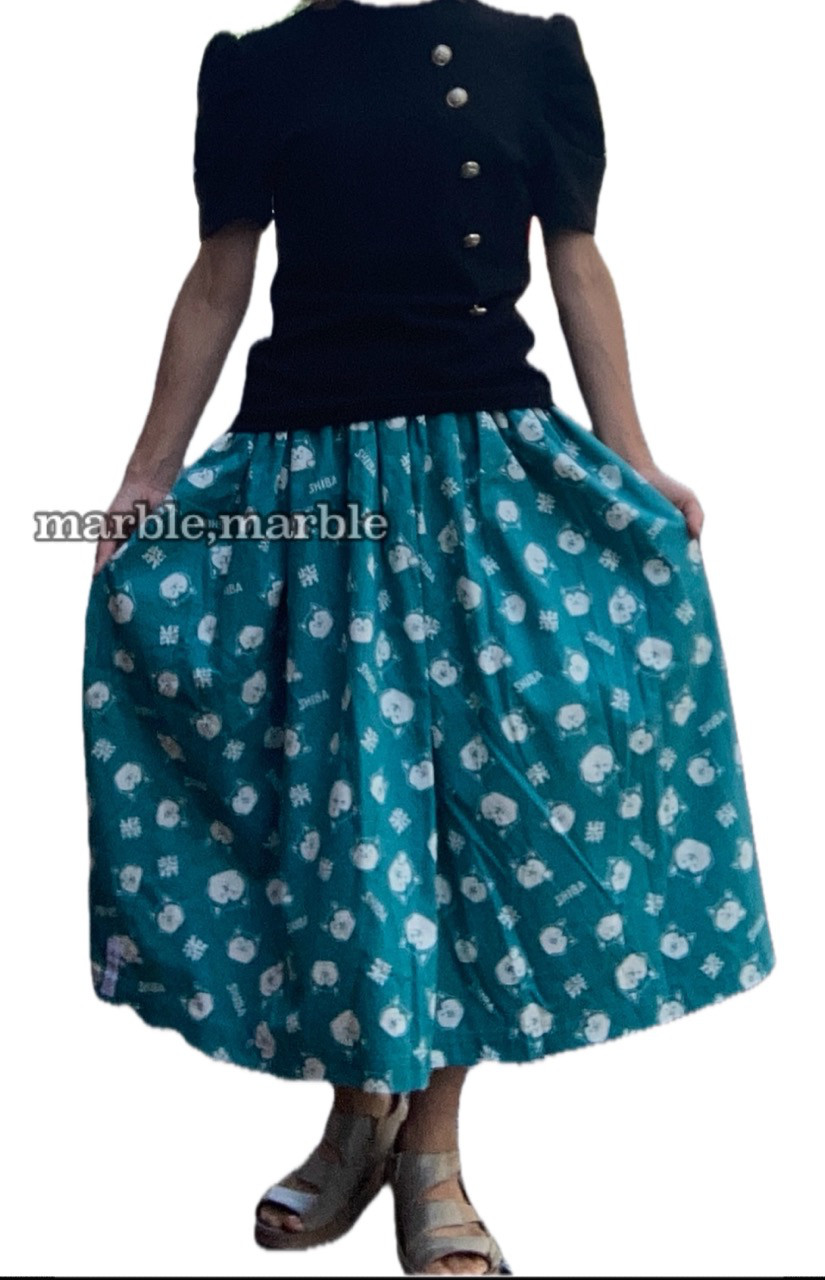 柴犬スカート　いぬ　イッヌ　犬　イヌ　柴　柴犬　ギャザースカート　大人スカート　ふんわりスカート