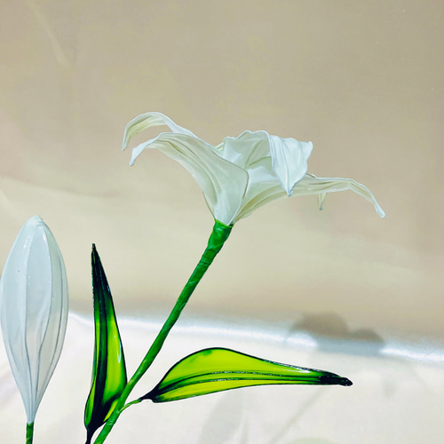 ユリ 百合 枯れないお花 アメリカンフラワー ディップフラワー