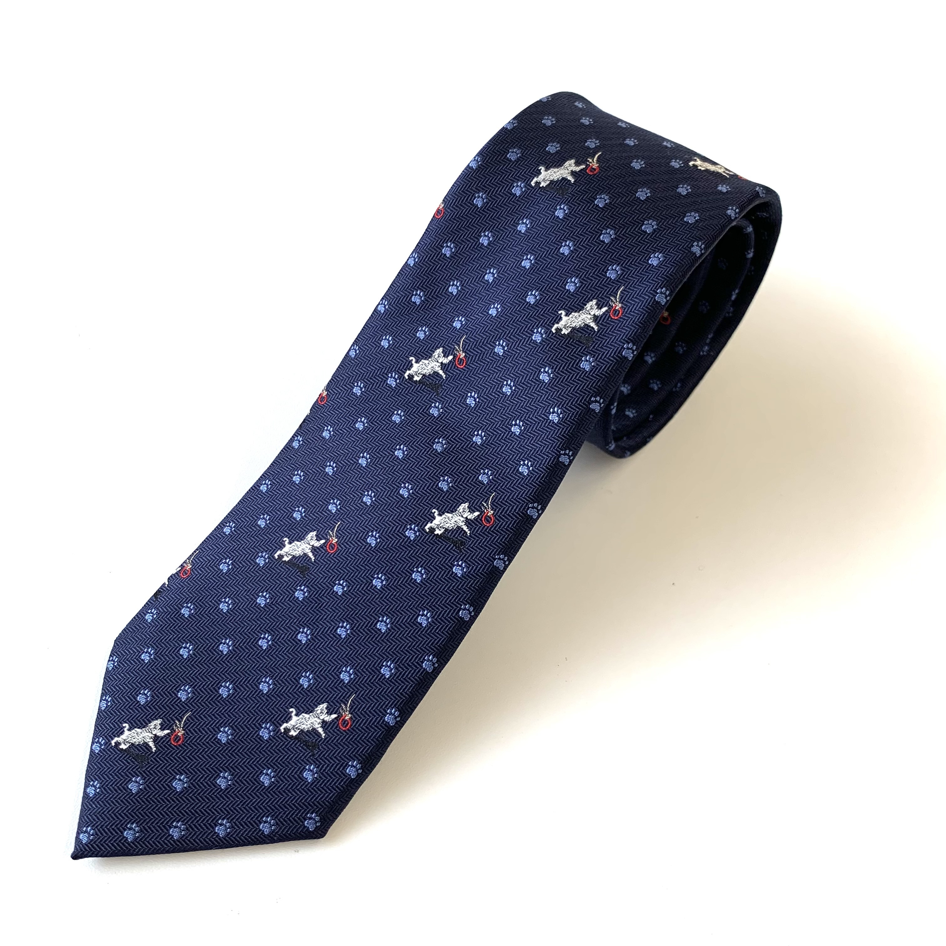 ねこ　と輪　ネイビー　シルクネクタイ 5,400円