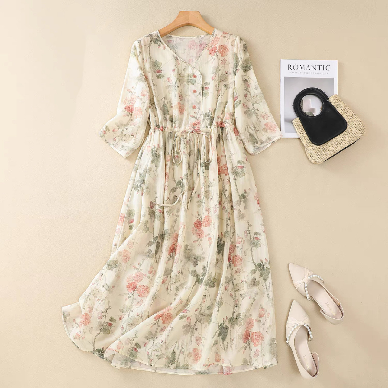 大人カジュアルワンピース、春、夏、秋のワンピース 、ロング丈スカート ﻿