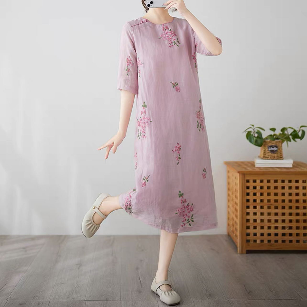 大人カジュアルワンピース、春夏秋のワンピース 、ロング丈スカート ﻿