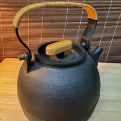 広瀬 慎 作 南部鉄瓶 木製持ち手付（日本製） その他調理器具 鎌倉梶原