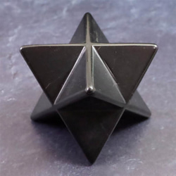 モルダバイト 原石 AA 1.57g #35516 天然石 榎本通商 通販 19461633