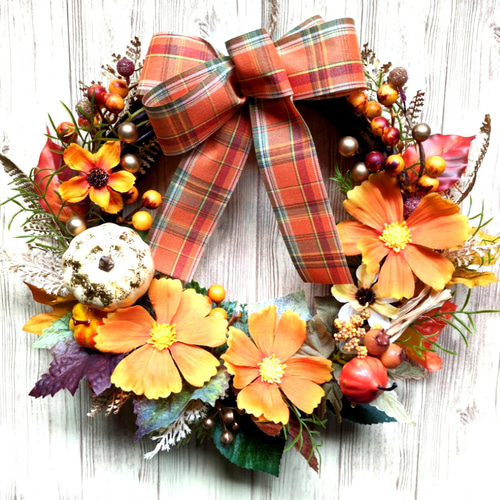 コスモスとリボンの秋リース☆ハロウィンリース☆玄関リース☆アーティ