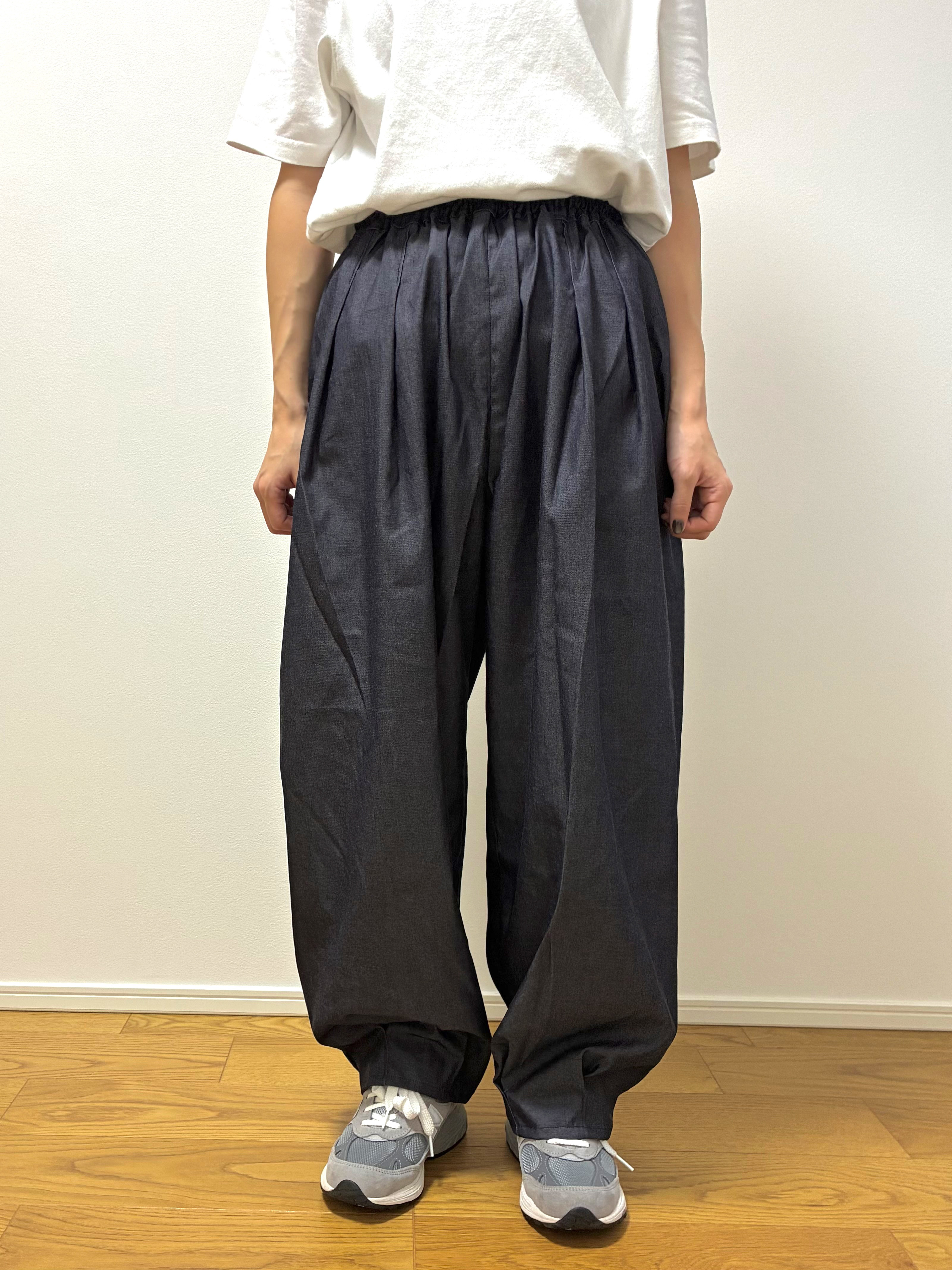 ワイドパンツ　大人のサーカスパンツ　国産岡山デニム使用　低身長さんにも