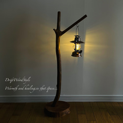 Y字に突き出る枝の流木スタンド ランタンやエアプラントを飾れる置物 北欧 照明 N106 2枚目の画像