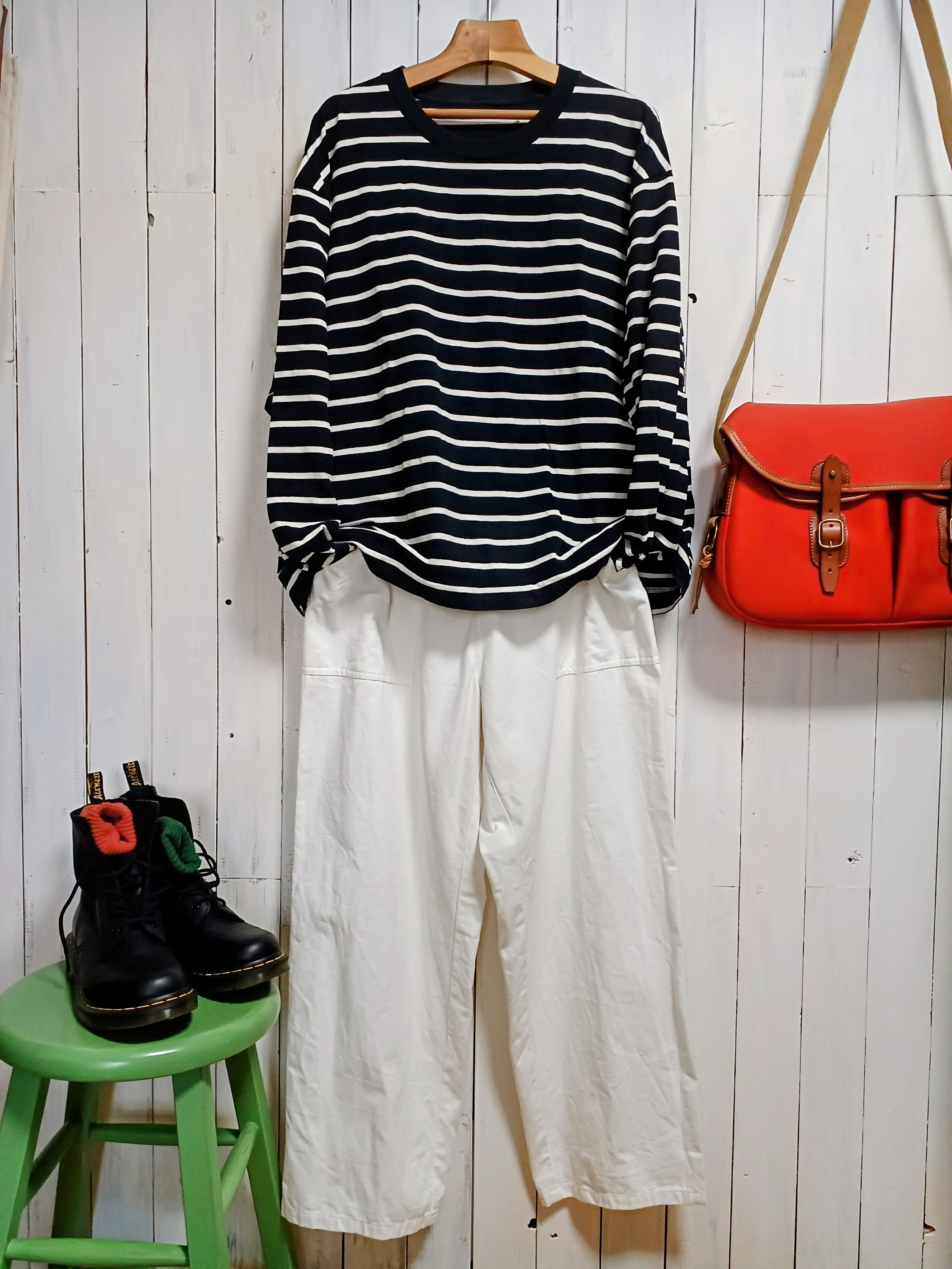 チノ　白　ゆとりストレートパンツ　後ろポケット付き　M～6L