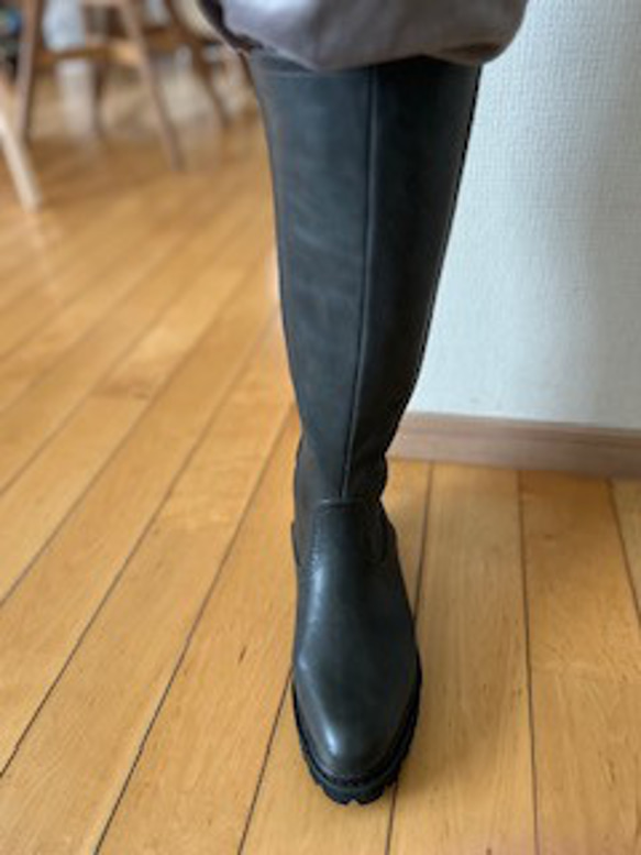 2025新作バックファスナー＆再度ゴムロングブーツ 4枚目の画像