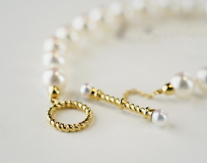 ルミナ18Kゴールドクラスプデザイン6.5-7mm日本製アコヤ高品質天然海水真珠ブレスレット、エレガントで絶妙、多用途のギフト