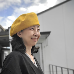 アシメトリーな ベレー帽 黄色 マスタード M 軽い カラフル  大人かわいい 洗える帽子 ポリエステル 11枚目の画像