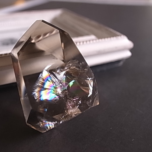 レインボースモーキークォーツ アイリススモーキークォーツ ブラジル産