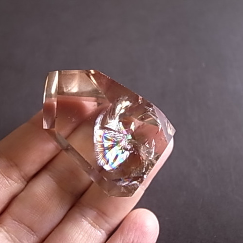 レインボースモーキークォーツ アイリススモーキークォーツ ブラジル産