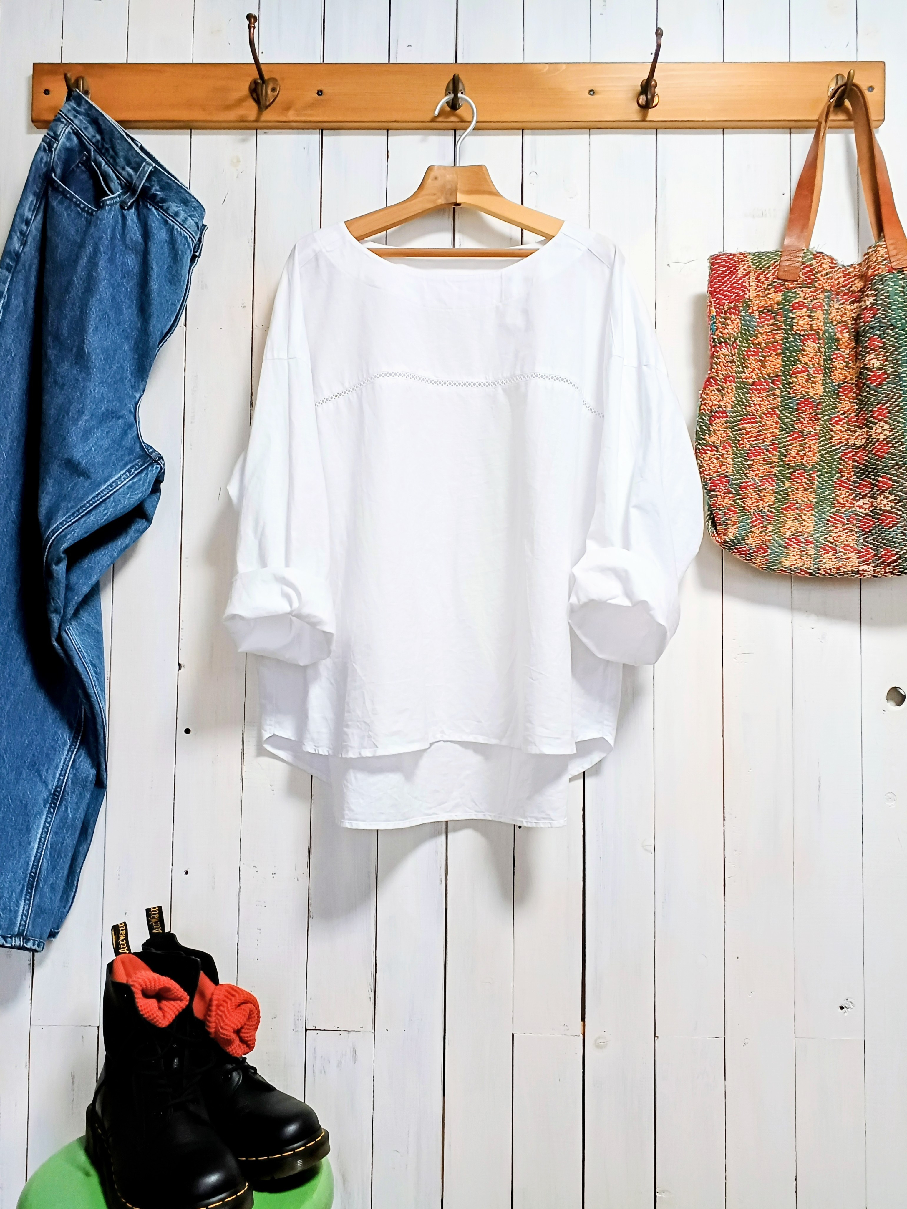 コットンリネン　白　ハシゴレース付き ラウンドネックプルオーバー　S～6L