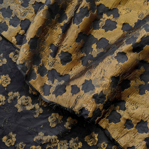 長さ1m ジャガード生地 ゴールド薔薇 黒 浮彫 韓国風 綺麗上品 布 ぬの