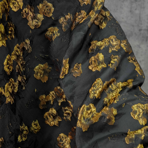 長さ1m ジャガード生地 ゴールド薔薇 黒 浮彫 韓国風 綺麗上品 布 ぬの