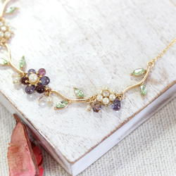 チェコビーズのフラワーネックレス（アメジスト＆アメジストクラスター） 3枚目の画像