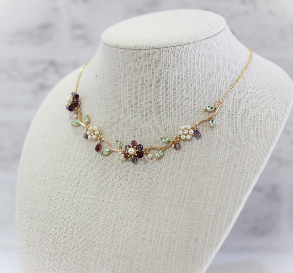 チェコビーズのフラワーネックレス（アメジスト＆アメジストクラスター） 5枚目の画像