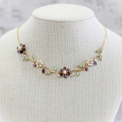 チェコビーズのフラワーネックレス（アメジスト＆アメジストクラスター） 4枚目の画像