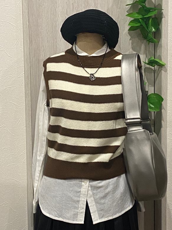 撥水次世代メタリックレザーミニ２WAY ショルダーバッグ 、ダークシルバー（ファスナー）「雨でもヘビロテ」 5枚目の画像