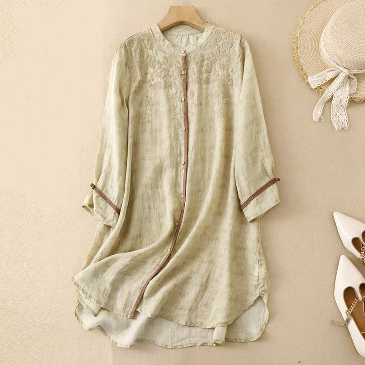 刺繍トップス、秋のトップス、刺繍シャツ、秋のシャツ、綿麻シャツ、綿麻トップス、長袖トップス、大人カジュアル