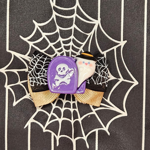 ハロウィン柄リボン☆ヘアクリップ 蜘蛛の巣 くま マスコット 魔女