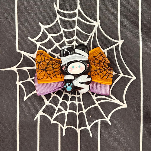 ハロウィン柄リボン☆ヘアクリップ 蜘蛛の巣 くま マスコット 魔女