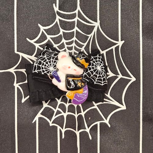ハロウィン柄リボン☆ヘアクリップ 蜘蛛の巣 くま マスコット 魔女