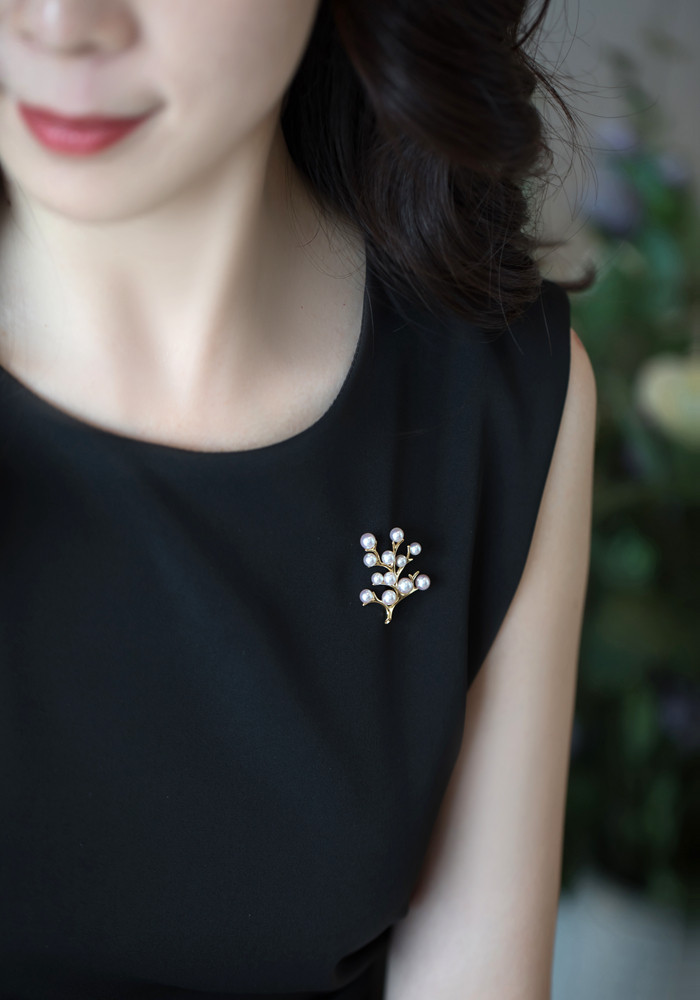 ルミナ 4-5.5mm アコヤ高品質天然海水真珠ブローチ、18K ゴールド、ラッキー ツリー シリーズ、絶妙でエレガント、あらゆ