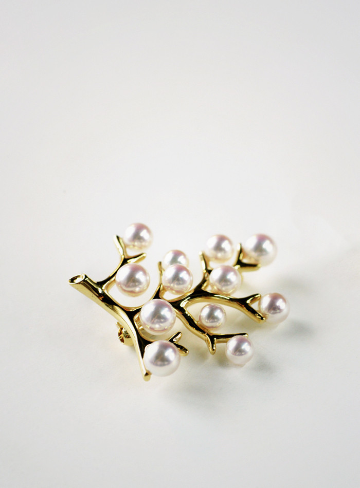 ルミナ 4-5.5mm アコヤ高品質天然海水真珠ブローチ、18K ゴールド、ラッキー ツリー シリーズ、絶妙でエレガント、あらゆ