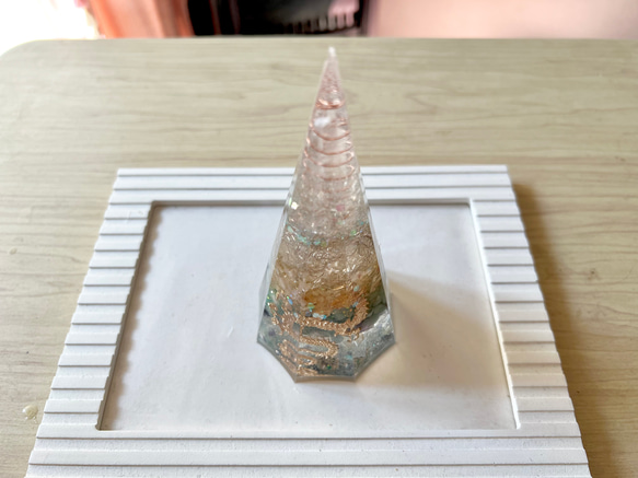 昇り龍がポイントのオルゴナイト 8枚目の画像