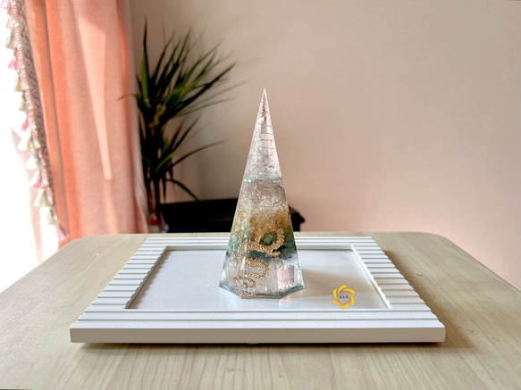 昇り龍がポイントのオルゴナイト 1枚目の画像