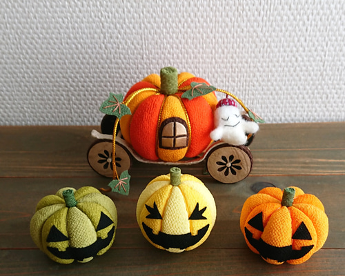 【Momo mom様】ハロウィン飾り かぼちゃの馬車 特注 ハンドメイド ハロウィン飾り かぼちゃの馬車 ジャックオランタン セット 置物 羊毛