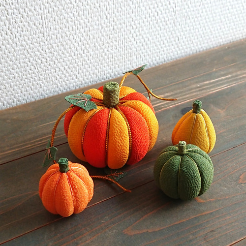 かぼちゃの置物  かぼちゃ ハロウィン フェルト ハンドメイド 置物 ハロウィン飾り かぼちゃの馬車とミニかぼちゃ セット 置物 羊毛