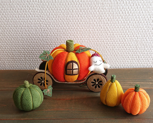 ハロウィン飾り かぼちゃの馬車とミニかぼちゃ セット 置物 羊毛