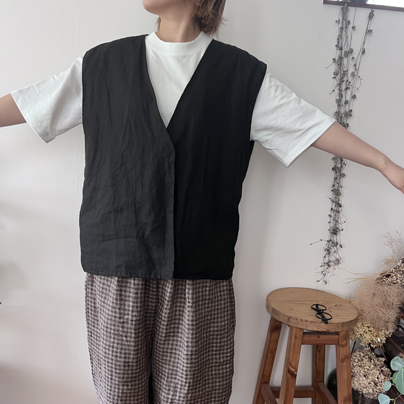 リネン100% ベスト 2枚目の画像