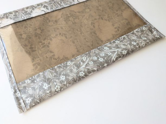 ポケットポーチ　A5（横）　ピンパネル　ウィリアムモリス　ラミネート 4枚目の画像