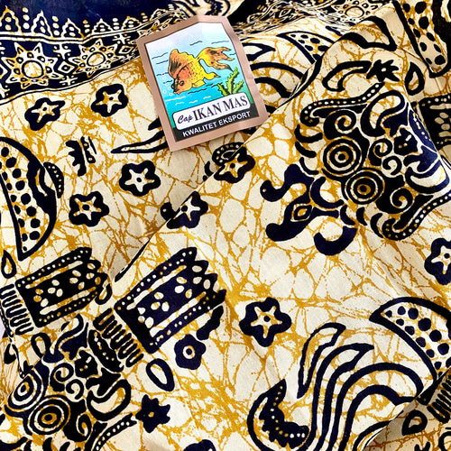 再販】 インドネシアバティック 通帳ポーチ 藤井風 ポーチ ユーカリ