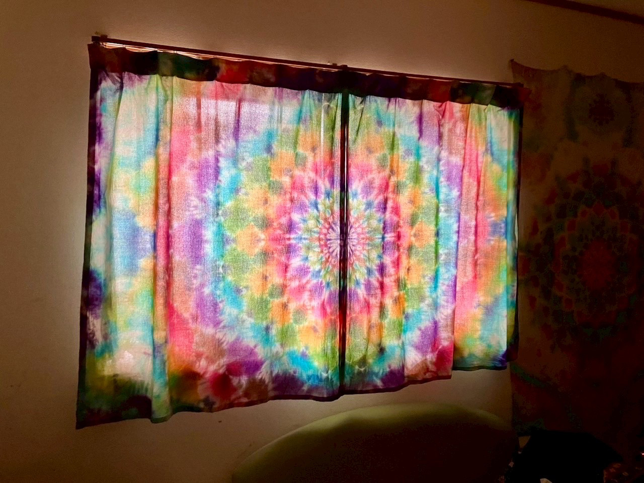 タイダイ染め カーテン 美しい幻想的な大曼荼羅 HD24-69