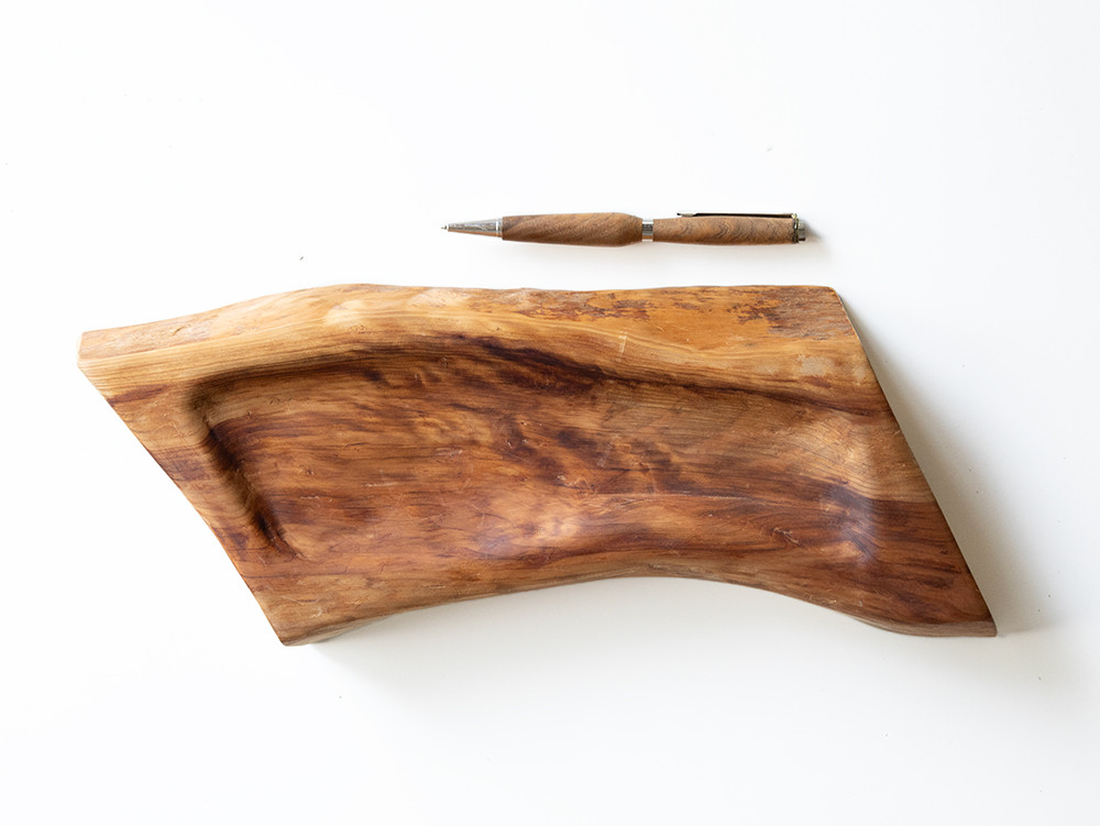 【横幅32cm】木の器 樹種：杉瘤（すぎこぶ）/ 木地仕上げ 盛り皿 菓子皿