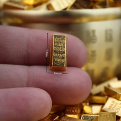 ミニチュア ドールハウス トレーディングフィギュア 小さな 金の延べ棒 金塊 インゴットレプリカ  5点セット 2枚目の画像